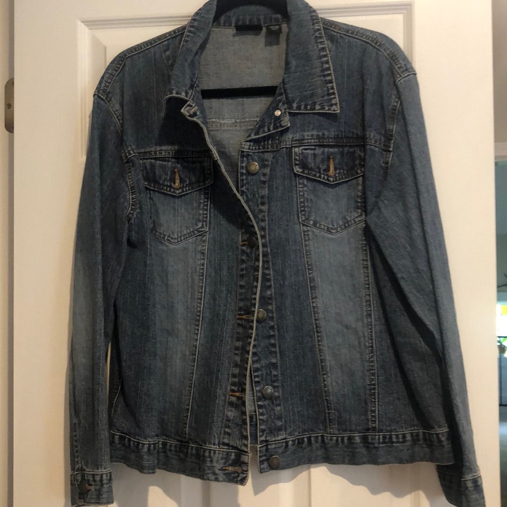 Jean jacket Chico’s size 3